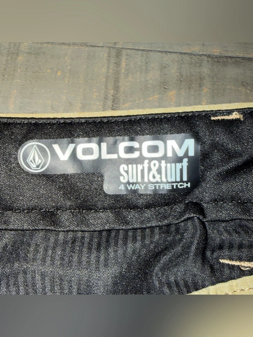 Volcom Men's size 29 shorts brown Shorts board shorts summer skater